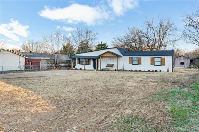 511 W North Street, Lincoln, AR 72701