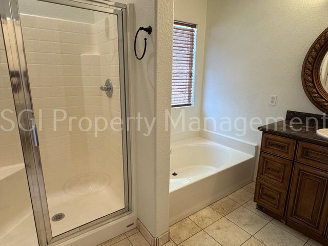 2602 E Beautiful Lane, Phoenix, AZ 85042