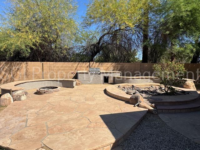2602 E Beautiful Lane, Phoenix, AZ 85042