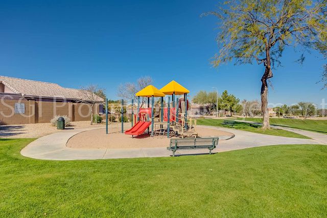 2602 E Beautiful Lane, Phoenix, AZ 85042