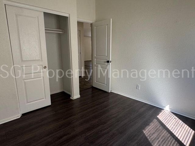 2602 E Beautiful Lane, Phoenix, AZ 85042