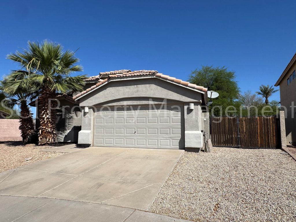 2602 E Beautiful Lane, Phoenix, AZ 85042