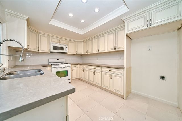 1348 Rolling Knoll Road, Diamond Bar, CA 91765