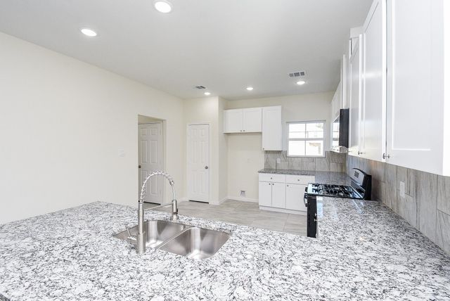 2807 Bowlin Leaf Lane, Houston, TX 77014