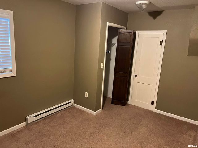 135 E MAIN Street, Mt. Sterling, IL 62353