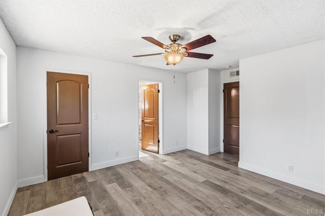 1542 N Lemoore Avenue, Lemoore, CA 93245
