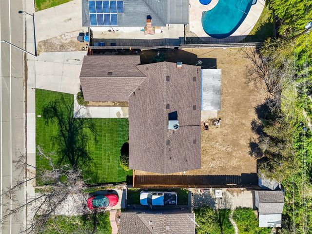 1542 N Lemoore Avenue, Lemoore, CA 93245