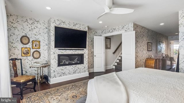 4736 CROSS ST, Philadelphia, PA 19128