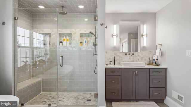 4736 CROSS ST, Philadelphia, PA 19128