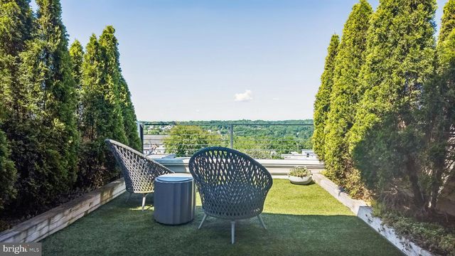 4736 CROSS ST, Philadelphia, PA 19128