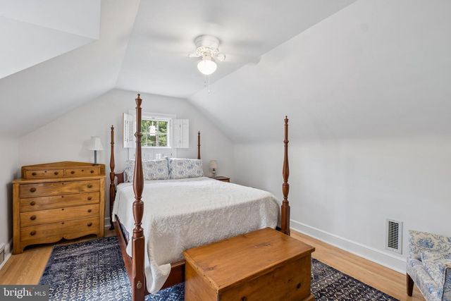 516 GRAVERS, Wyndmoor, PA 19038