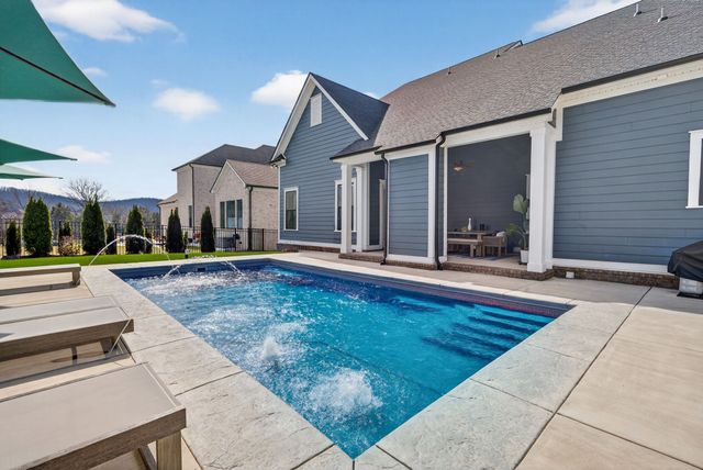 1121 Angela Ann Ct, Nolensville, TN 37135