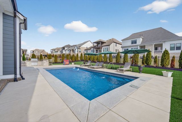 1121 Angela Ann Ct, Nolensville, TN 37135