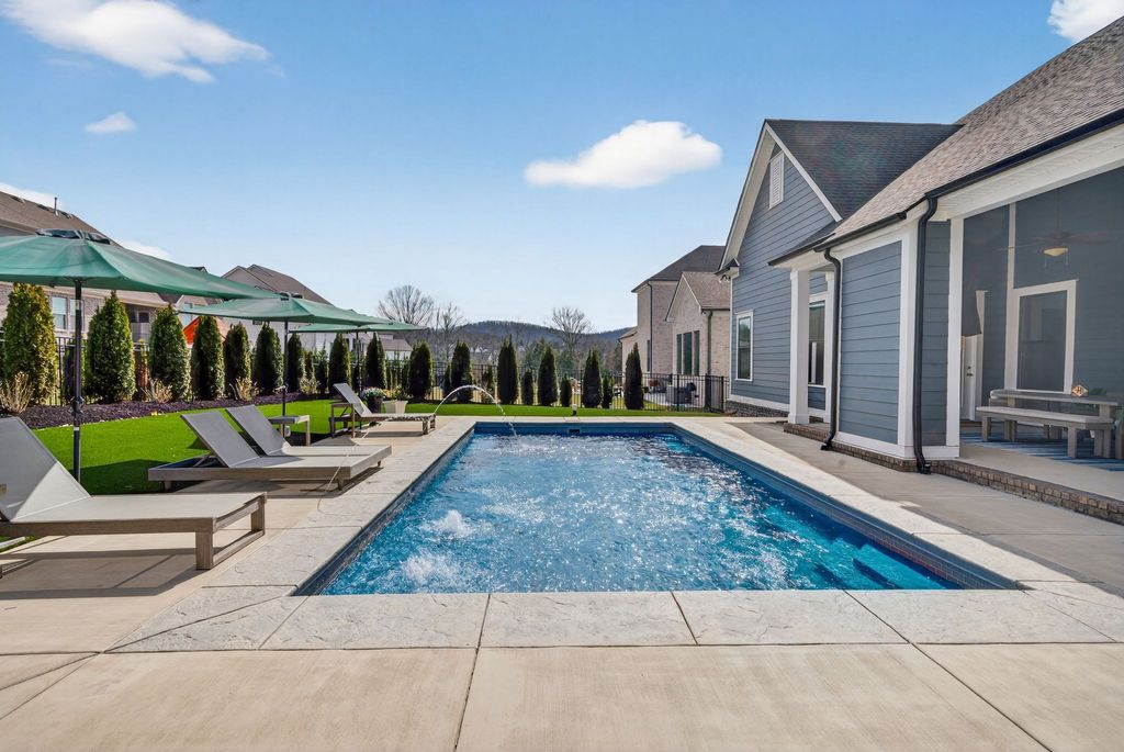 1121 Angela Ann Ct, Nolensville, TN 37135