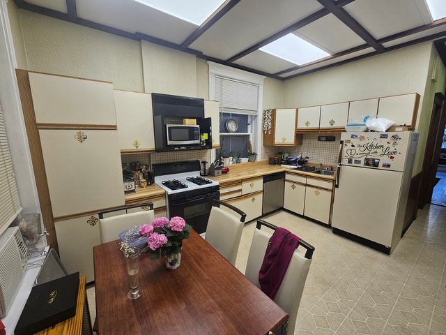 1132 W Wrightwood Avenue 1, Chicago, IL 60614