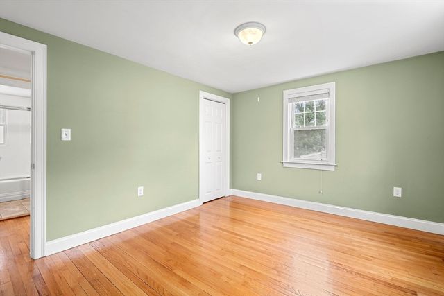 19 Cunningham Cir, Waltham, MA 02453