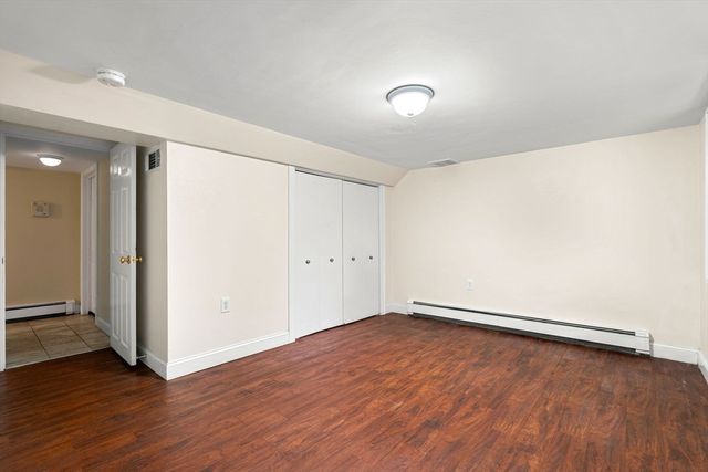 19 Cunningham Cir, Waltham, MA 02453