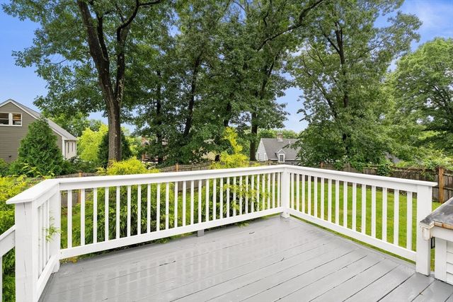 19 Cunningham Cir, Waltham, MA 02453