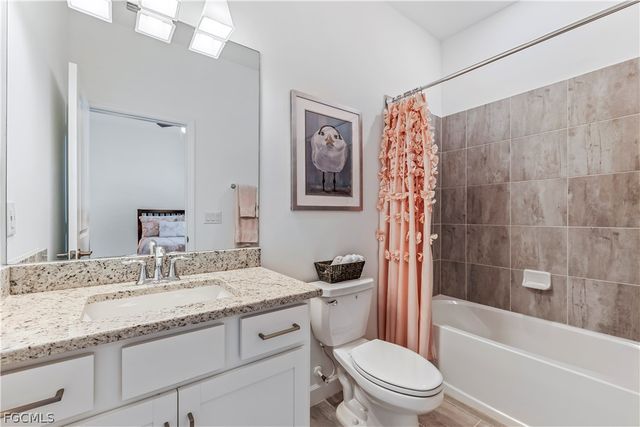 13821 Pine Lodge LN, Fort Myers, FL 33913