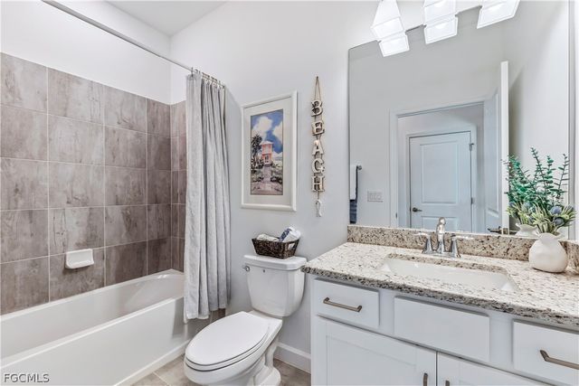 13821 Pine Lodge LN, Fort Myers, FL 33913