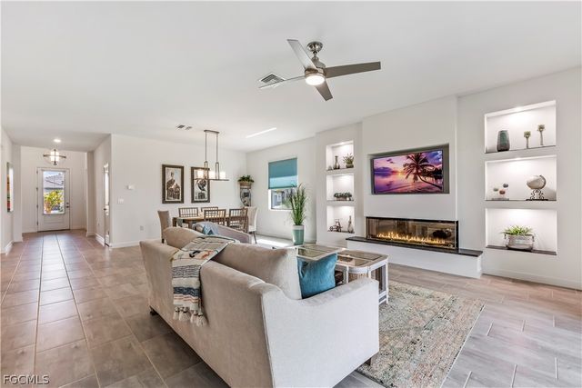 13821 Pine Lodge LN, Fort Myers, FL 33913