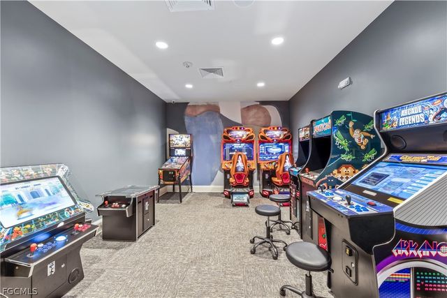 13821 Pine Lodge LN, Fort Myers, FL 33913