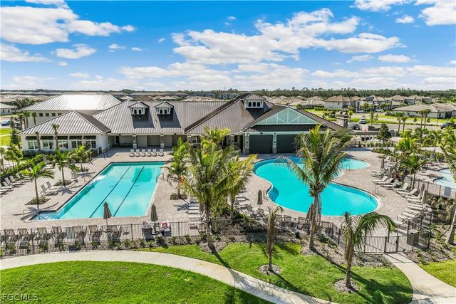 13821 Pine Lodge LN, Fort Myers, FL 33913