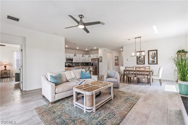 13821 Pine Lodge LN, Fort Myers, FL 33913