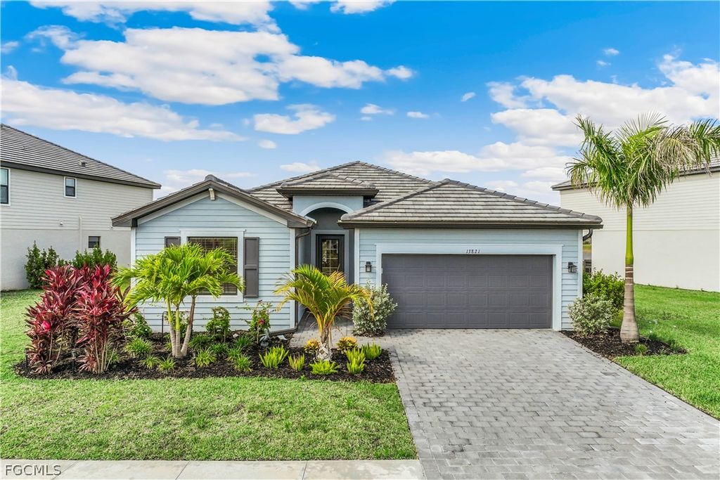 13821 Pine Lodge LN, Fort Myers, FL 33913