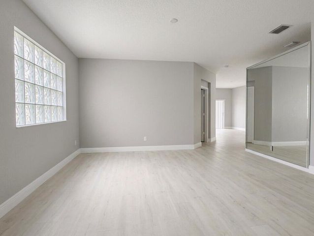 4939 Pelican Street, Coconut Creek, FL 33073