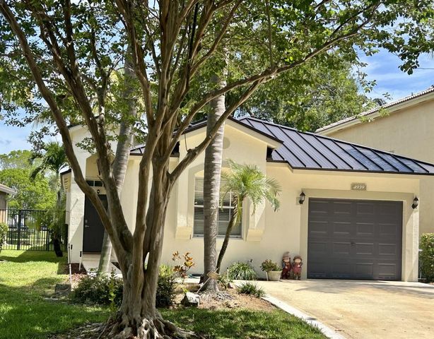 4939 Pelican Street, Coconut Creek, FL 33073