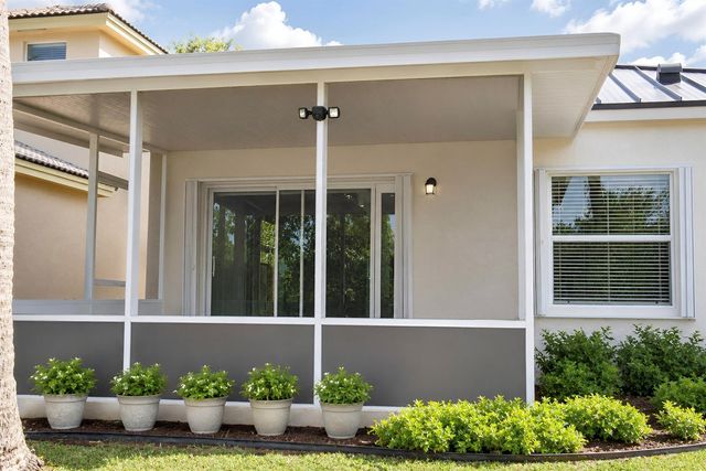 4939 Pelican Street, Coconut Creek, FL 33073
