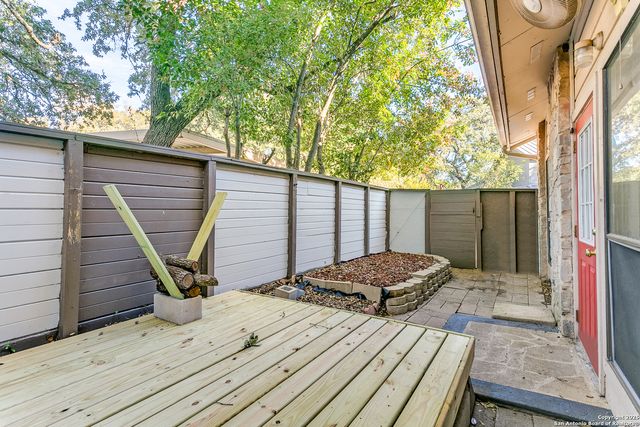 829 W Bitters Rd Apt 502, San Antonio, TX 78216