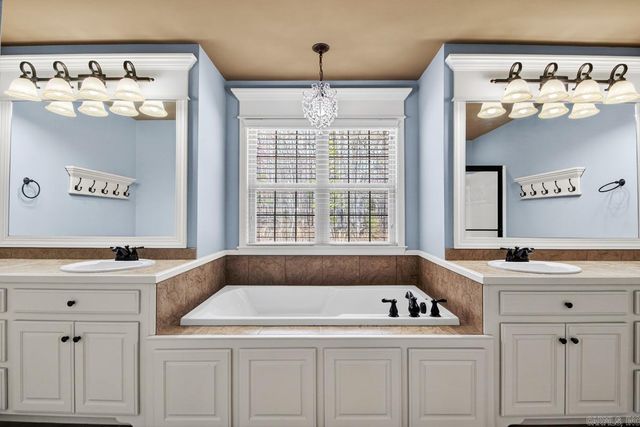 3106 Briarstone, Benton, AR 72015