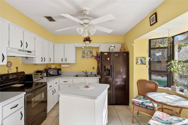 1875 5th Street, Vero Beach, FL 32962