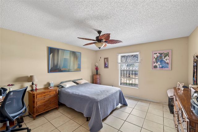 1875 5th Street, Vero Beach, FL 32962