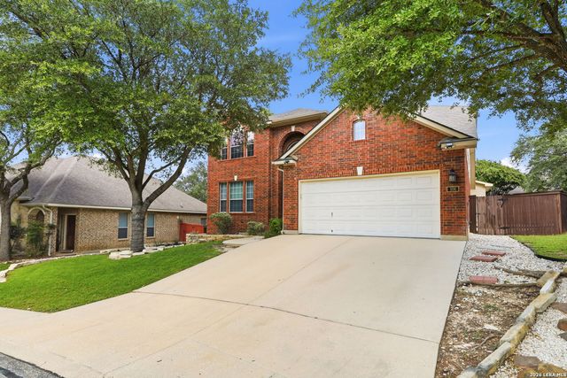 106 Blue Thorn Trl, San Antonio, TX 78256