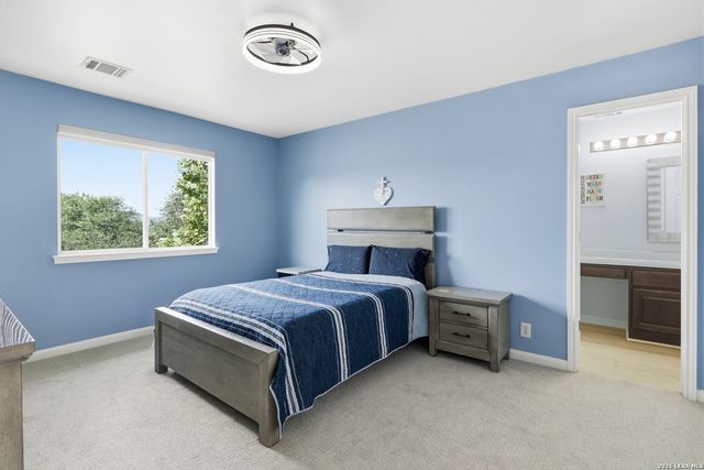 106 Blue Thorn Trl, San Antonio, TX 78256