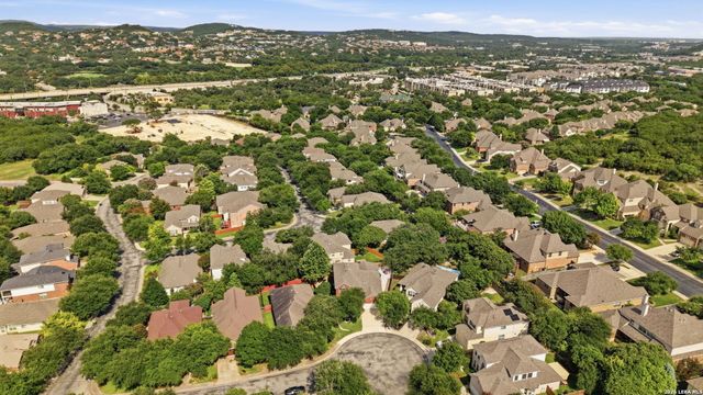 106 Blue Thorn Trl, San Antonio, TX 78256