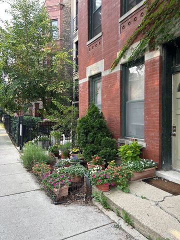 862 N Hermitage Avenue 2R, Chicago, IL 60622