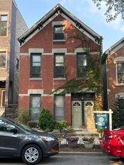 862 N Hermitage Avenue 2R, Chicago, IL 60622