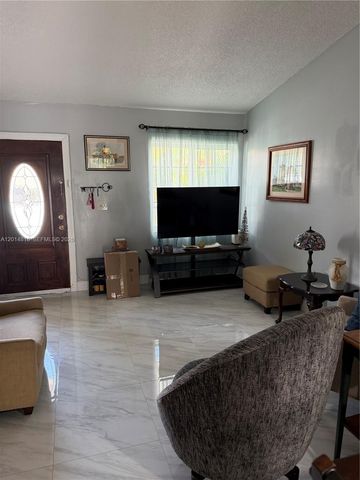 7101 W 24th Avenue 14, Hialeah, FL 33016