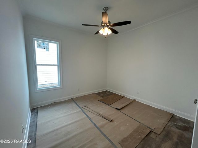 301 Grand Oak Drive, Broussard, LA 70518