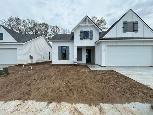 301 Grand Oak Drive, Broussard, LA 70518