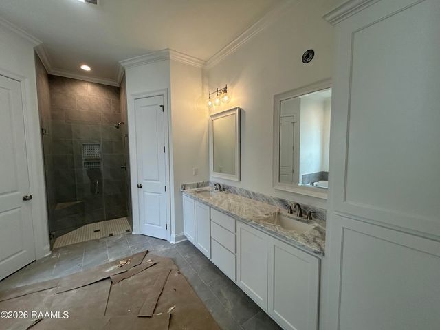 301 Grand Oak Drive, Broussard, LA 70518