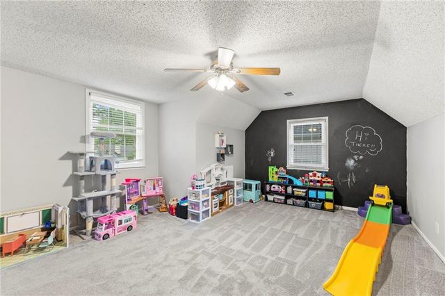 14421 S COTTONWOOD Drive, Olathe, KS 66062