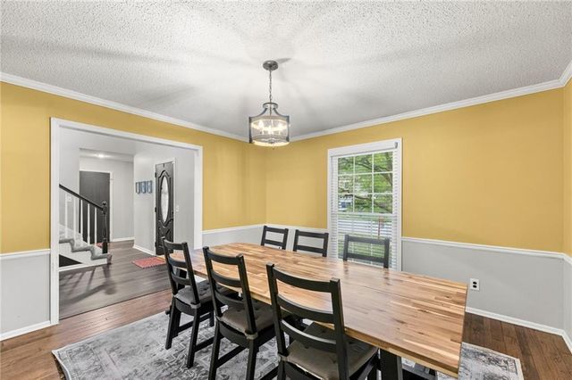 14421 S COTTONWOOD Drive, Olathe, KS 66062