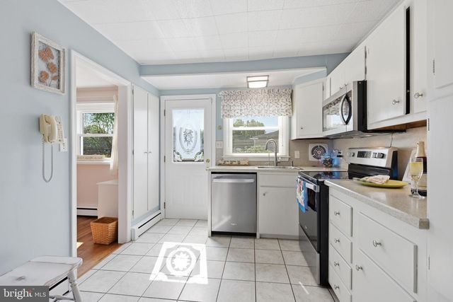 117 LARKSPUR DR, Newark, DE 19711