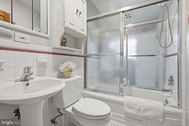 117 LARKSPUR DR, Newark, DE 19711