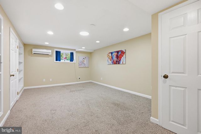 117 LARKSPUR DR, Newark, DE 19711